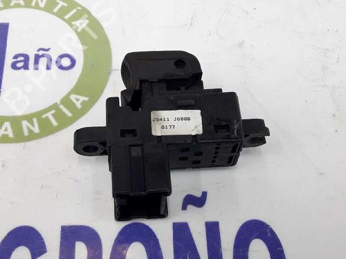 Right front window switch NISSAN X-TRAIL II (T31) 2.0 dCi 4x4 | BP2220618I26 