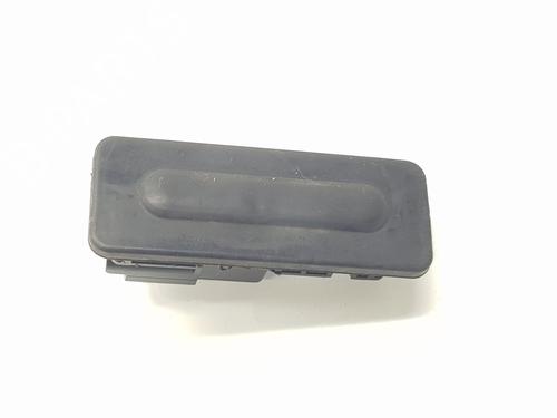Used Tailgate handle PEUGEOT 208 I (CA_, CC_) 1.6 BlueHDi 100 (100 hp) 23388894