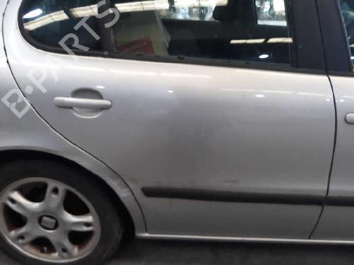 Right front fog light SEAT LEON (1M1) 1.9 TDI | BP760211C31 