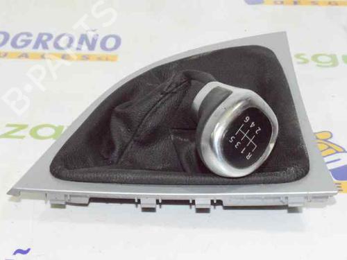 Used Shift knob BMW 1 (E87) 120 d (177 hp) 11392861