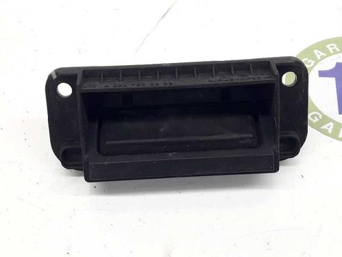 Used Tailgate handle MERCEDES-BENZ C-CLASS (W204) C 220 CDI (204.008) (170 hp) 5130069
