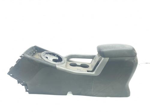 Used Armrest / Center console KIA SPORTAGE III (SL) 2.0 CRDi AWD (184 hp) 17054675