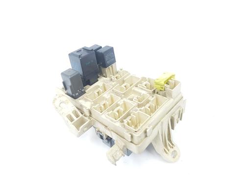 Fuse box TOYOTA LAND CRUISER 90 (_J9_) 3.0 TD (KZJ90_, KZJ95_, KZJ90R, KZJ95R, KZJ90W, KZJ95W) | BP17683268E1