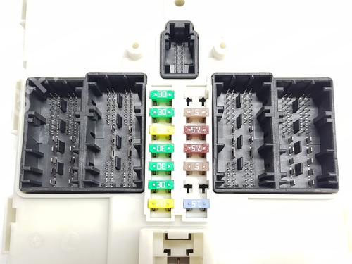 Fuse box BMW X1 (F48) sDrive 18 d | BP29262438E1 