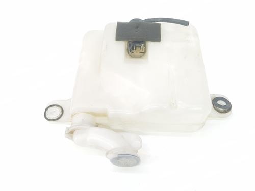 Windscreen washer tank TOYOTA LAND CRUISER 90 (_J9_) 3.0 TD (KZJ90_, KZJ95_, KZJ90R, KZJ95R, KZJ90W, KZJ95W) | BP10636518C113 
