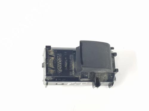 Used Left rear window switch TOYOTA HILUX VIII Pickup (_N1_) 2.4 D (GUN112_, GUN122_, GUN135_, GUN120_, GUN135R,... (150 hp) 12575361