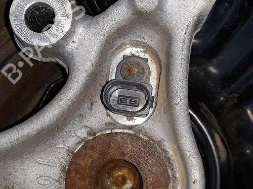Right rear steering knuckle VW TOURAN (5T1) 1.6 TDI | BP3512194M28 