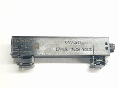 BP30548993M83 main image