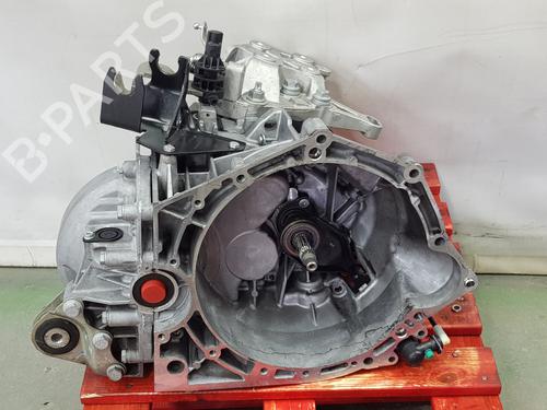 Used Gearbox PEUGEOT BOXER Bus 2.2 BlueHDi 140 (140 hp) 32679634