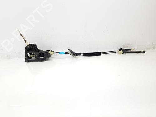Levier de vitesses Levier de vitesses DACIA DUSTER (PYM_, PYN_) 1.2 TCe 130 (131 hp) 35801564 35801564