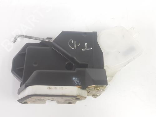 Used Rear right lock MITSUBISHI PAJERO III (V7_W, V6_W) 3.2 Di-D (V68W) (160 hp) 13687902