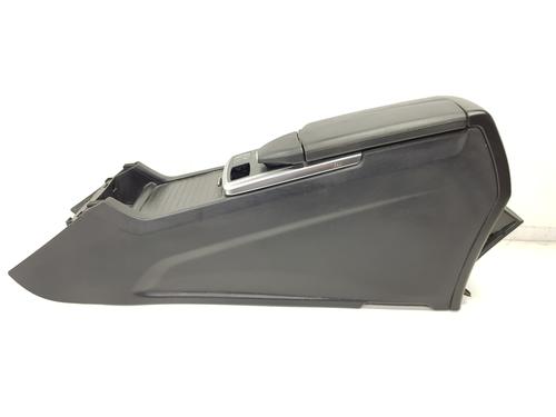 Used Armrest / Center console Armrest / Center console MERCEDES-BENZ M-CLASS (W166) ML 250 CDI / BlueTEC 4-matic (166.004, 166.003) (204 hp) 34267450 34267450