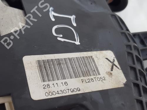 Front left lock MERCEDES-BENZ GLA-CLASS (X156)  | BP28104077C98 
