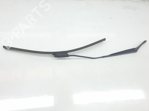 Used Front windshield wiper arm RENAULT LAGUNA III (BT0/1) 2.0 dCi (BT07, BT0J, BT14, BT1A, BT1S) (131 hp) 19126042