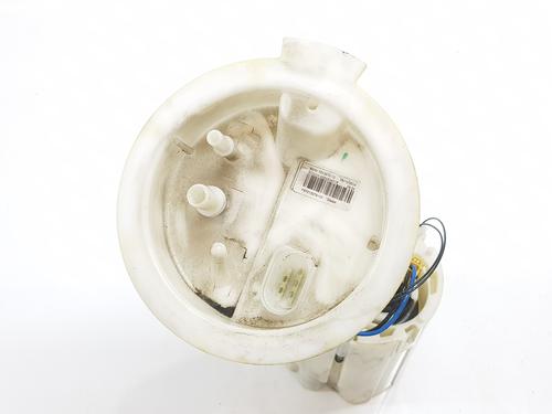 Used Fuel pump BMW 3 (F30, F80) 318 d (143 hp) 18883815