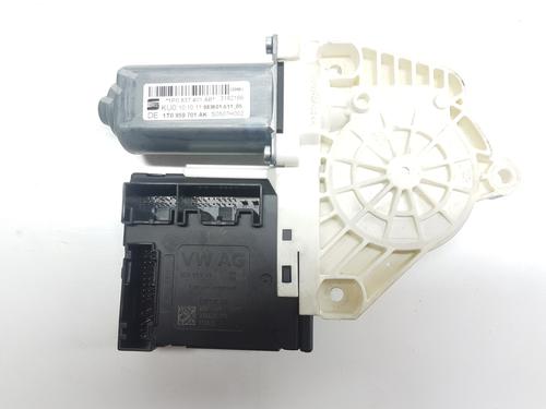 BP31171129E21 main image