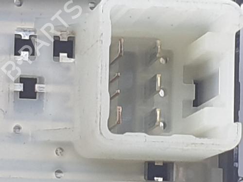 Right front window switch TOYOTA HILUX VIII Pickup (_N1_) 2.4 D 4WD (GUN125_, GUN125R) | BP22554201I26 