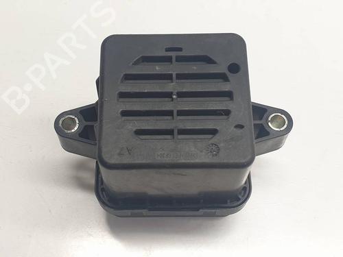 Used Electronic module Electronic module PEUGEOT 3008 II SUV (MC_, MR_, MJ_, M4_) Hybrid 180 (M4DGLU) (179 hp) 40155771 40155771