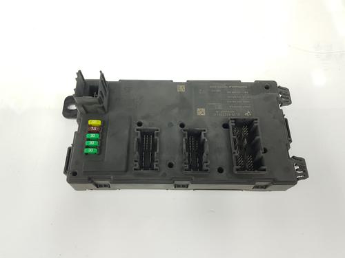 Used Fuse box BMW 4 Convertible (F33, F83) 425 d (218 hp) 8952609