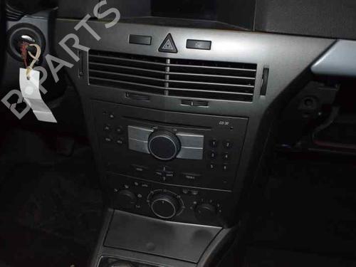 Venstre foran utvendig håndtak OPEL ASTRA H (A04) 1.7 CDTI (L48) | BP1636946C128 