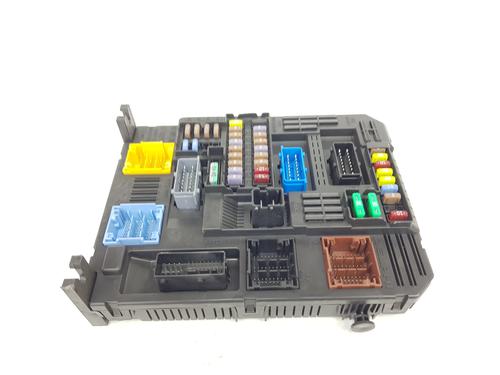Fuse box CITROËN C3 III (SX) 1.2 VTi 82 | BP37471581E1 - Image 3