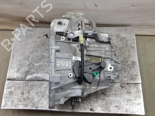 gearbox-renault-trafic-iii-van-fg_-2014-36433887 main image
