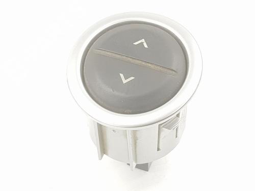 switch-land-rover-range-rover-iii-l322-36-d-4x4-yuh500150-2002-2003-2004-2005-2006-2007-2008-2009-2010-2011-2012-10957071 main image