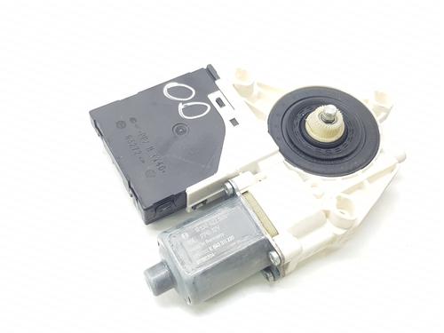 Used Right front window motor Right front window motor 37424732 37424732
