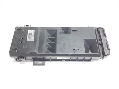 Used Fuse box Fuse box 38923019 38923019