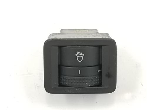 Used Switch SEAT ARONA (KJ7, KJP) 1.0 TSI (115 hp) 12462896