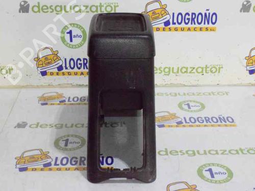 Armrest / Center console LAND ROVER FREELANDER I (L314) 2.0 Td4 4x4 | BP7153001I20 