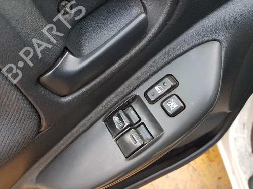 Højre fortil elrude kontakt TOYOTA YARIS (_P1_) 1.4 D-4D (NLP10_, NLP10R) | BP6809607I26 