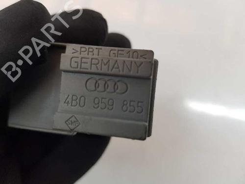 Right rear window switch AUDI A6 C5 (4B2) 2.5 TDI | BP5938684I28 
