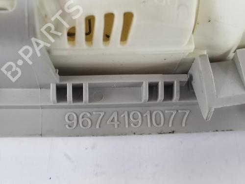Interior roof light PEUGEOT 3008 I MPV (0U_) 1.6 HDi | BP13743784I8 