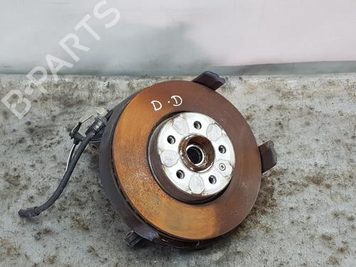 Fusee rechts voor SEAT ARONA (KJ7, KJP) 1.5 TSI (150 hp) 31265126