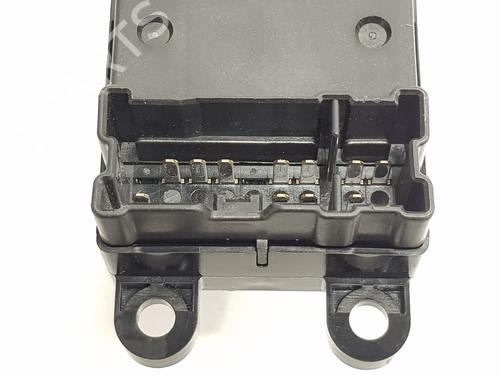 Left front window switch NISSAN NAVARA NP300 (D40) 2.5 dCi 4WD | BP29633415I27 