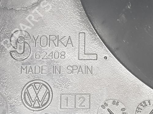 Left taillight VW POLO (9N_, 9A_) 1.4 16V | BP15540862C34 