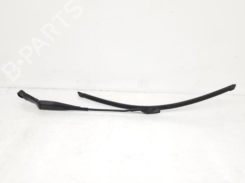 Used Front windshield wiper arm NISSAN PULSAR Hatchback (C13) 1.5 dCi (110 hp) 8672680