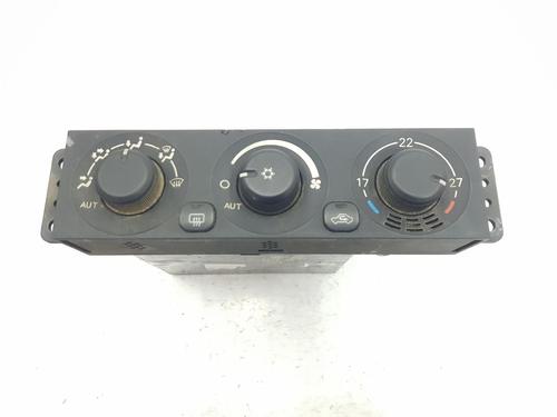 AC-Styringsenhed/Manøvreenhed MITSUBISHI PAJERO III (V7_W, V6_W) 3.2 Di-D (V68W) (160 hp) 9498068