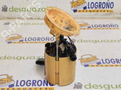 Used Fuel pump BMW 3 Coupe (E92) 330 d (231 hp) 1425168