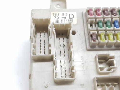 Fuse box TOYOTA LAND CRUISER PRADO (_J12_) 3.0 D-4D (KDJ120, KDJ125) | BP21272684E1 