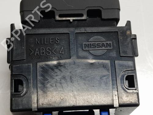 Switch INFINITI QX70 30d AWD | BP22386247I30 