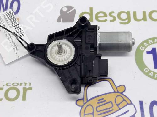 Fensterhebermotor hinten links MERCEDES-BENZ C-CLASS (W205) C 220 BlueTEC / d (205.002, 205.004) | BP2338309E23 