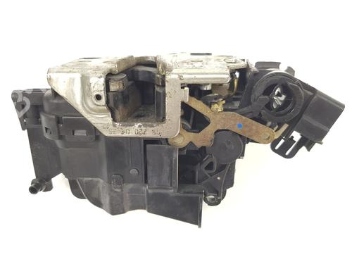 Front left lock MERCEDES-BENZ CLK (C208) CLK 200 Kompressor (208.344) | BP18835507C98 