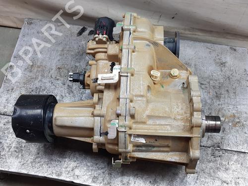 Caja transfer Caja transfer NISSAN NAVARA NP300 Pickup (D23, D23T) 2.5 dCi 4x4 (163 hp) 37033077 37033077
