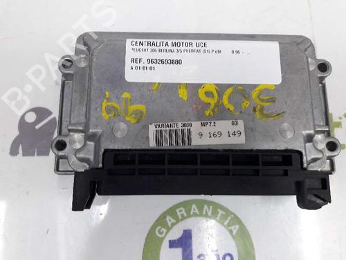 Used Engine control unit (ECU) CITROËN XSARA (N1) 1.6 i (88 hp) 3128571