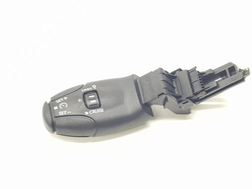 Used Steering wheel controls PEUGEOT 308 II (LB_, LP_, LW_, LH_, L3_) [2013-2021]  31997515