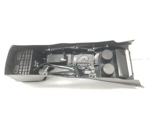 Armrest / Center console TOYOTA HILUX VIII Pickup (_N1_) 2.8 TD 4WD (GUN126) | BP12576642I20 