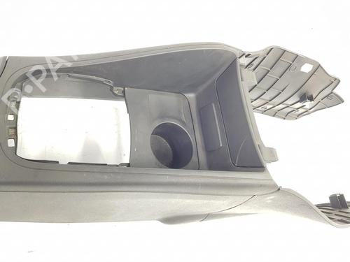 Armrest / Center console RENAULT MEGANE III Hatchback (BZ0/1_, B3_) 1.2 TCe (BZ2B, BZ11) | BP12848363I20 