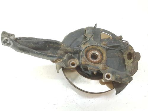 Used Left front steering knuckle LAND ROVER DISCOVERY III (L319) 2.7 TD 4x4 (190 hp) 7787805